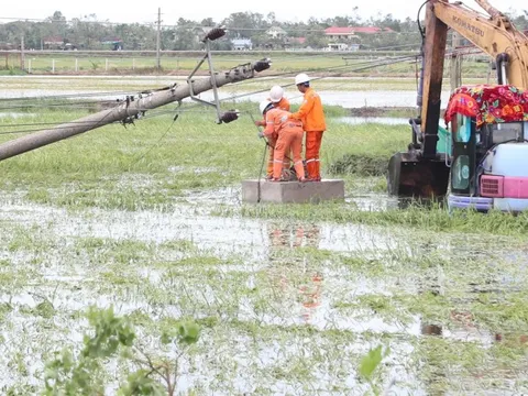 Hơn 1,6 triệu khách hàng đã được cấp điện trở lại sau bão số 5