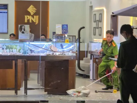 Công an Đà Nẵng bắt đối tượng người nước ngoài cướp tiệm vàng trong đêm