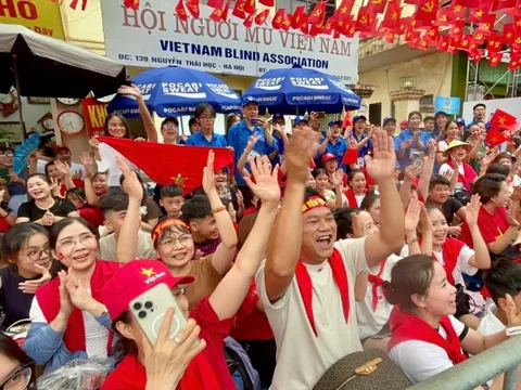 Tin vui về thời tiết Hà Nội "chiều lòng" người dân đi xem sơ duyệt diễu binh, diễu hành A80