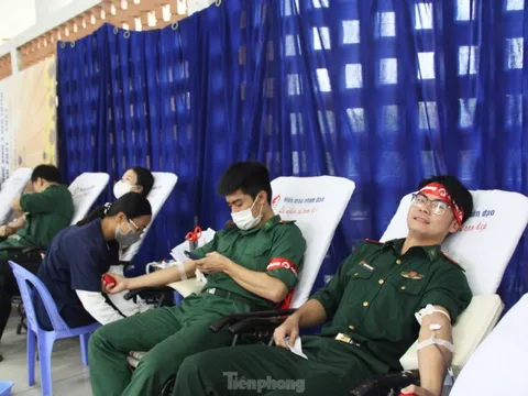 Tình nguyện viên cần đáp ứng tiêu chuẩn gì để tham gia hiến máu