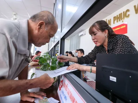 TP HCM: Công chức cấp xã được ủy quyền ký chứng thực bản sao, hợp đồng đất đai