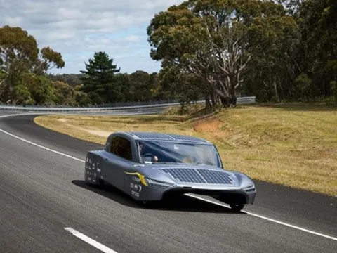 Ôtô điện chạy 1.000 km chỉ sau một lần sạc pin