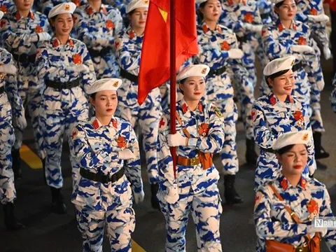 Ngắm các khối nữ xinh đẹp tham gia diễu binh, diễu hành mừng Quốc khánh