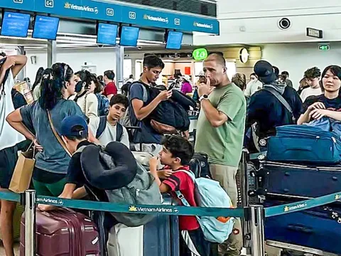 Hơn 1,8 triệu khách đi lại qua sân bay dịp Quốc khánh