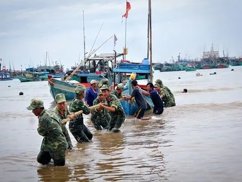 Thủ tướng yêu cầu triển khai ứng phó bão số 5 với tinh thần khẩn trương nhất, quyết liệt nhất