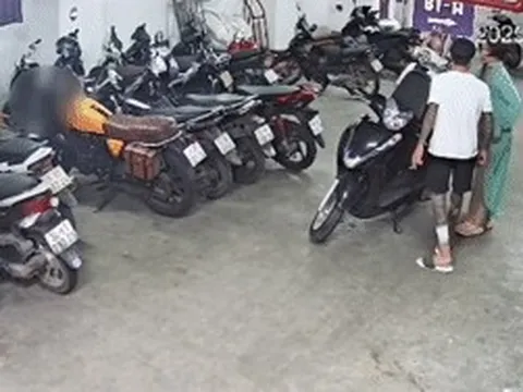 Bảo vệ kể lý do cô gái Hà Nội phản đòn, khống chế nam thanh niên xăm trổ