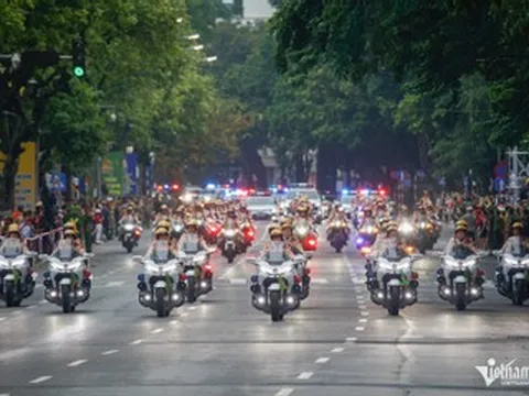 Công an Hà Nội thay đổi giờ cấm đường phục vụ tổng duyệt diễu binh, diễu hành