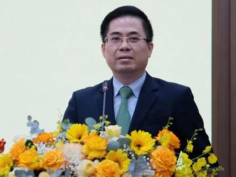 Quảng Ngãi: 615 cán bộ nghỉ hưu trước tuổi và nghỉ thôi việc