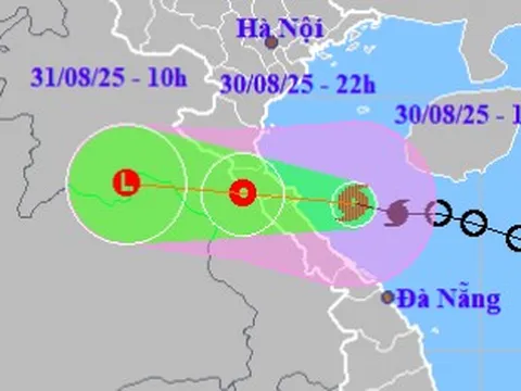 Bão số 6 giật cấp 9-10 đổ bộ vào miền Trung trong chiều tối nay 30-8