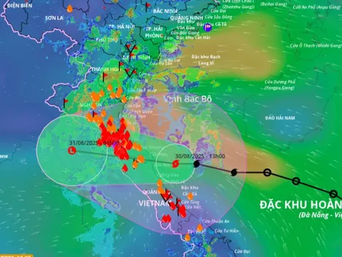 Bão số 6 đang lao nhanh vào miền Trung, Thủ tướng Chính phủ chỉ đạo khẩn