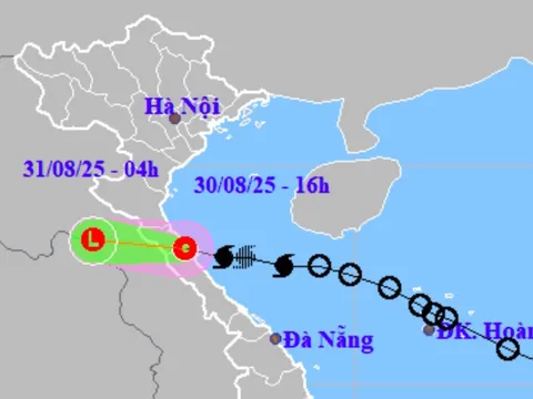 Bão số 6 suy yếu thành áp thấp nhiệt đới, đổ bộ Bắc Quảng Trị- Nam Hà Tĩnh, cảnh báo mưa lớn