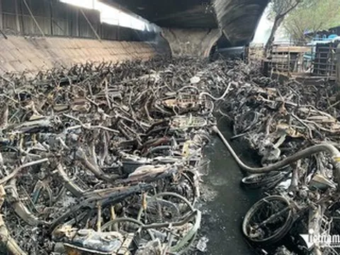 Sở Xây dựng họp đánh giá mức độ ảnh hưởng kết cấu cầu Vĩnh Tuy sau vụ cháy trăm xe máy