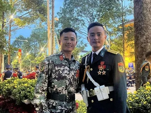 Niềm tự hào của 2 anh em ruột ở Nghệ An tham gia trong đội hình diễu binh A80