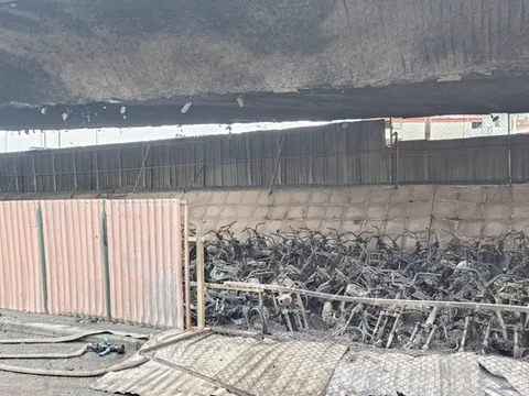 Bộ Xây dựng yêu cầu kiểm định chất lượng, khả năng khai thác cầu Vĩnh Tuy sau vụ cháy bãi xe