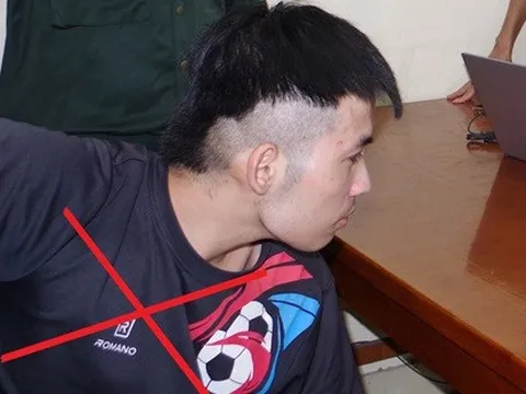 Bắt đối tượng đâm bạn trọng thương rồi dùng dao cố thủ