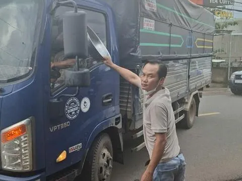 Dùng dao và ô tô gây rối, nhóm đối tượng bị bắt