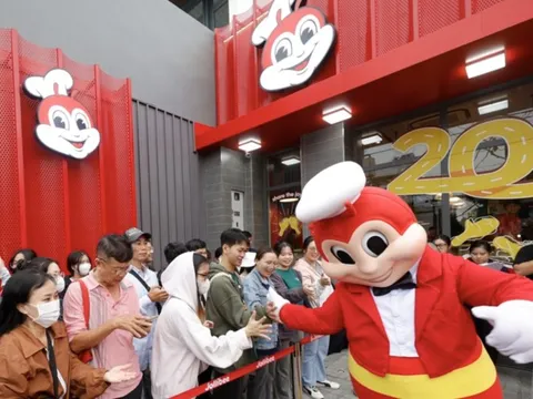 Lẩu Haidilao và gà rán Jollibee thắng lớn ở Việt Nam
