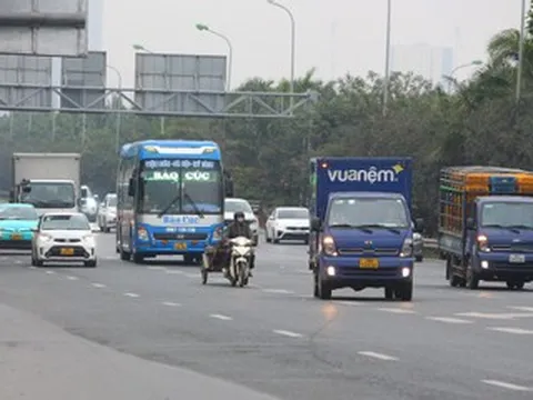 Cục CSGT đề xuất cấm ô tô tải đi ở làn 1 đại lộ Thăng Long