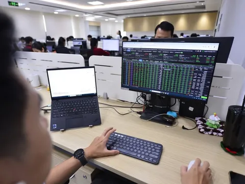 Bộ Tài chính rút đề xuất áp thuế 20% với lãi bán chứng khoán