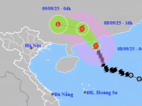 Bão số 7 giật lên cấp 13, cảnh báo mưa lớn, dông, lốc ở miền Bắc