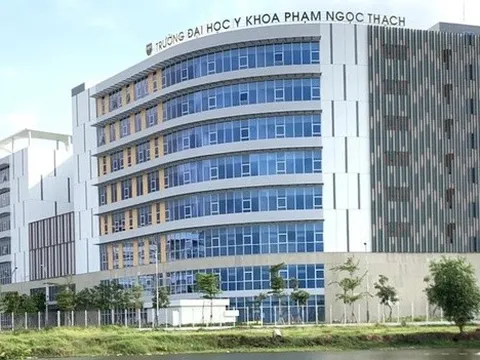 Nguyên hiệu trưởng Trường đại học Y khoa Phạm Ngọc Thạch xin nghỉ việc