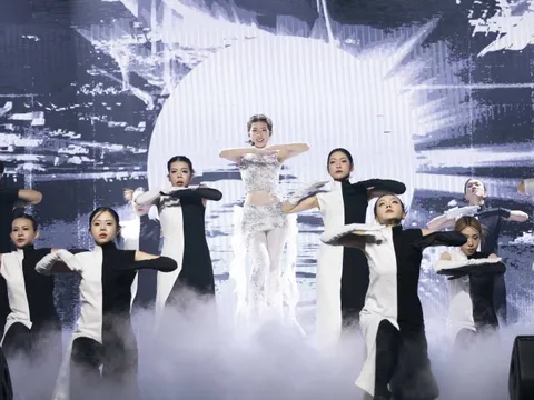 Bất ngờ với em xinh LAMOON