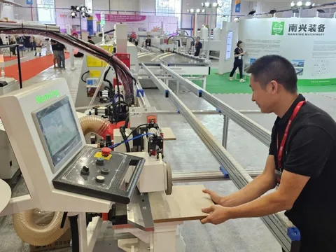 Giảm chi phí, tăng cạnh tranh bắt đầu từ hạ tầng giao thông