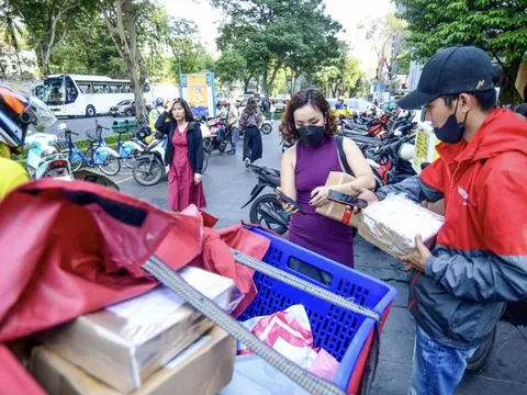 Nhiều shop online 'hái ra tiền' bất chấp thị trường khó khăn