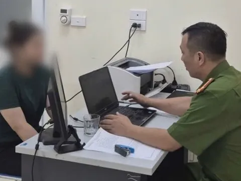 Giải cứu nữ sinh khỏi bẫy lừa đảo "bắt cóc online"