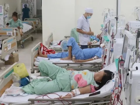 Vì sao nhiều người trẻ đang khỏe mạnh bỗng dưng mắc bệnh thận?