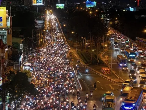 CSGT đưa ra lộ trình thay thế cho dân tránh kẹt xe khi qua cầu Bình Triệu 2