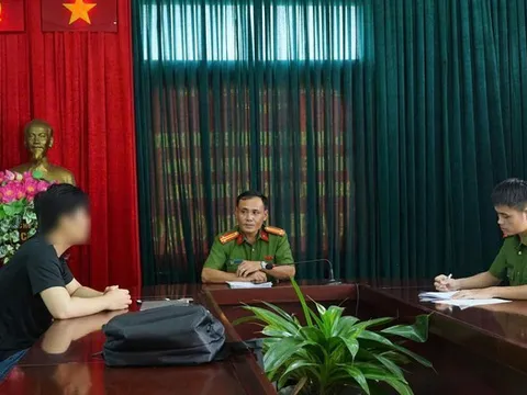 Nam sinh mất gần 500 triệu đồng vì sập bẫy "bắt cóc online"