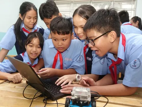 Để học sinh đi học sáng thứ Bảy: Hãy nghĩ đến học sinh!