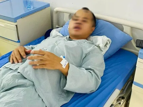 Giúp người bị tai nạn, 2 anh em bị đánh nhập viện