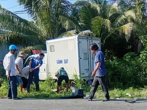 Bất ngờ va chạm với xe chở phạm nhân, người phụ nữ tử vong tại chỗ