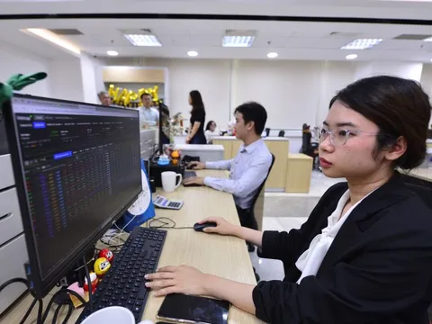 Hàng loạt điểm mới gỡ nút thắt thị trường chứng khoán, thúc đẩy nâng hạng