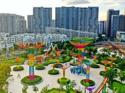 Tin tức sáng 12-9: 65 kênh gỡ nội dung, xin lỗi Vingroup; Nhiều ngân hàng cho vay bất động sản