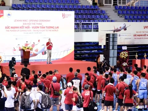 Gần 600 'chiến binh bầu trời' tranh tài thể thao