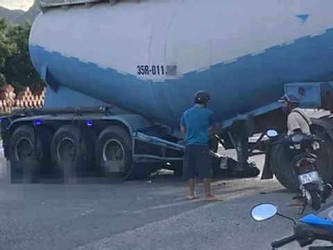 Hai thanh niên tử vong thương tâm sau va chạm xe bồn trên quốc lộ 1