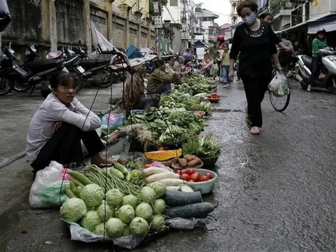 Lãnh đạo Hà Nội: Nhiều địa phương không thực hiện chỉ đạo về dẹp chợ 'tạm', chợ 'cóc'