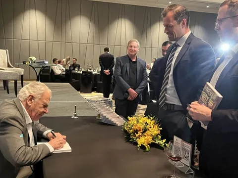 30 năm kinh tế Việt Nam qua mắt doanh nhân người Anh