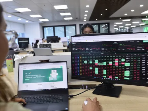 Chứng khoán tăng mạnh đầu tuần