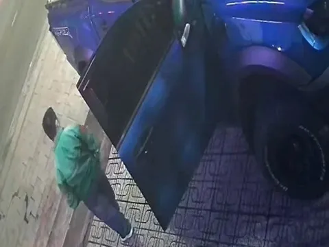 Tạm giữ nghi phạm trộm gần 30 cây vàng trong ô tô