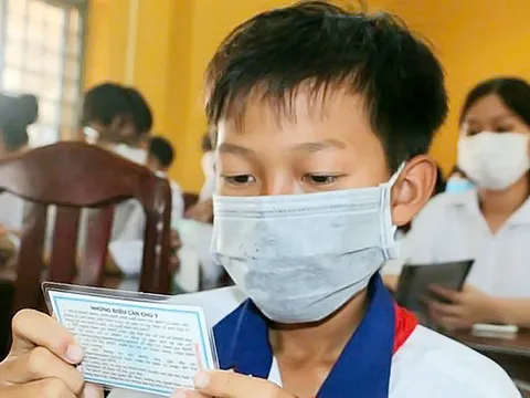 Vì sao có học sinh phải đóng bảo hiểm y tế 15 tháng, thay vì 12 tháng?