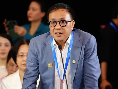 Nghịch lý đóng thuế rồi lại hoàn thuế, doanh nghiệp xuất khẩu kêu 'mất thời gian'