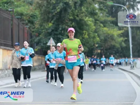 Câu chuyện truyền cảm hứng của chiến binh ung thư tại “Hành trình tiếp sức 2025”