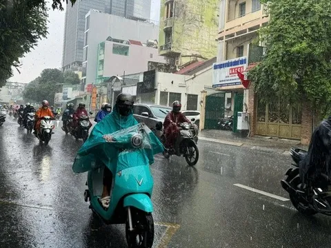 Thời tiết TP HCM hôm nay, 17-9: Người dân nên hạn chế ra ngoài khi trời đang có dông