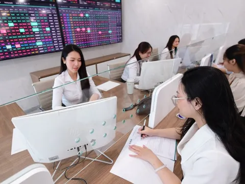 Chứng khoán Việt đạt 9/9 tiêu chí nâng hạng, sắp đón dòng vốn tỉ đô?