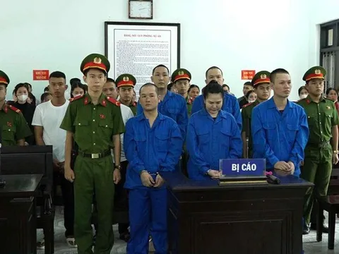 "Mở tiệc" ma túy trong quán karaoke, 7 bị cáo nhận kết đắng