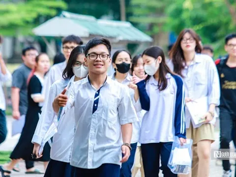 Điểm chuẩn sư phạm dẫn đầu mùa tuyển sinh 2025, 50 ngành lấy từ 28 điểm